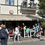 Exclusive Fewo In Warnemuende, 150M To The Beach, 2 Bathrooms, 2 Bedrooms, Sauna, Wifi And Much More.