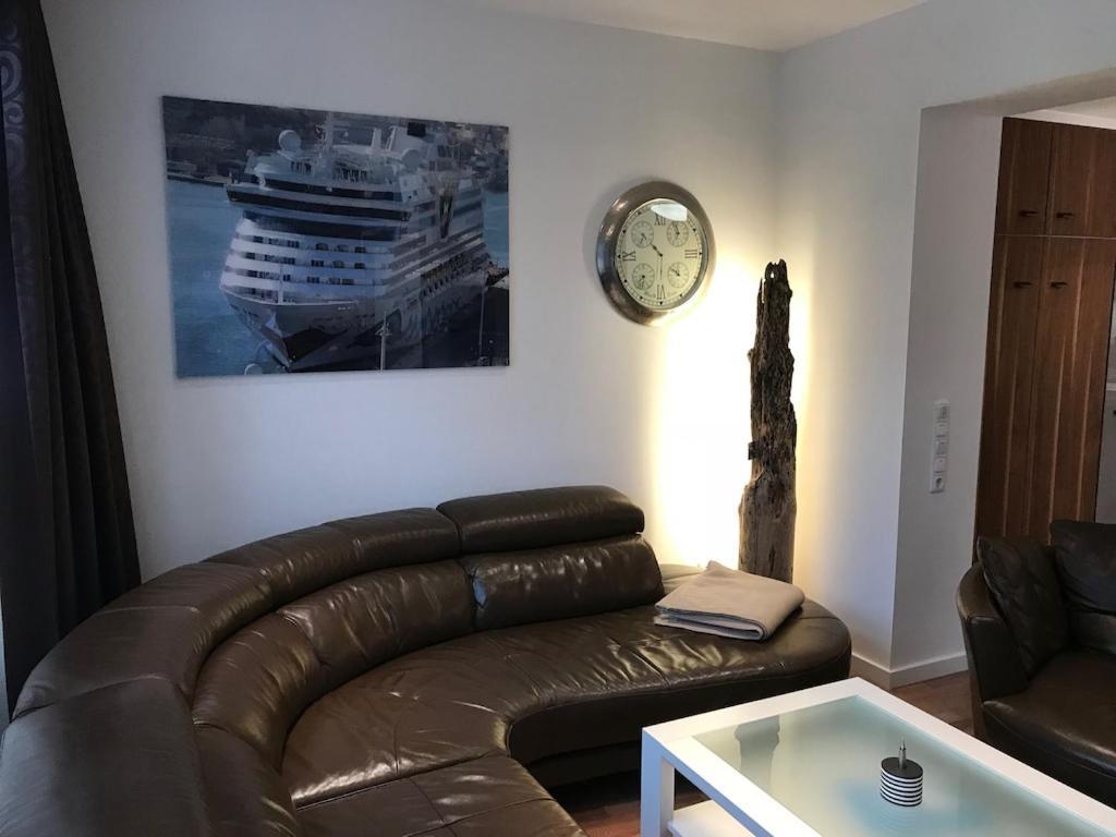 Apartment Beachside Haven: Exclusive Warnemünde With Sauna *